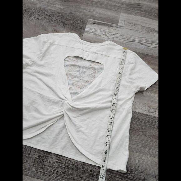 Miss Me Shirt Medium Western Open Back Texas Bull Aztec White Short Sleeve Top - Picture 5 of 5